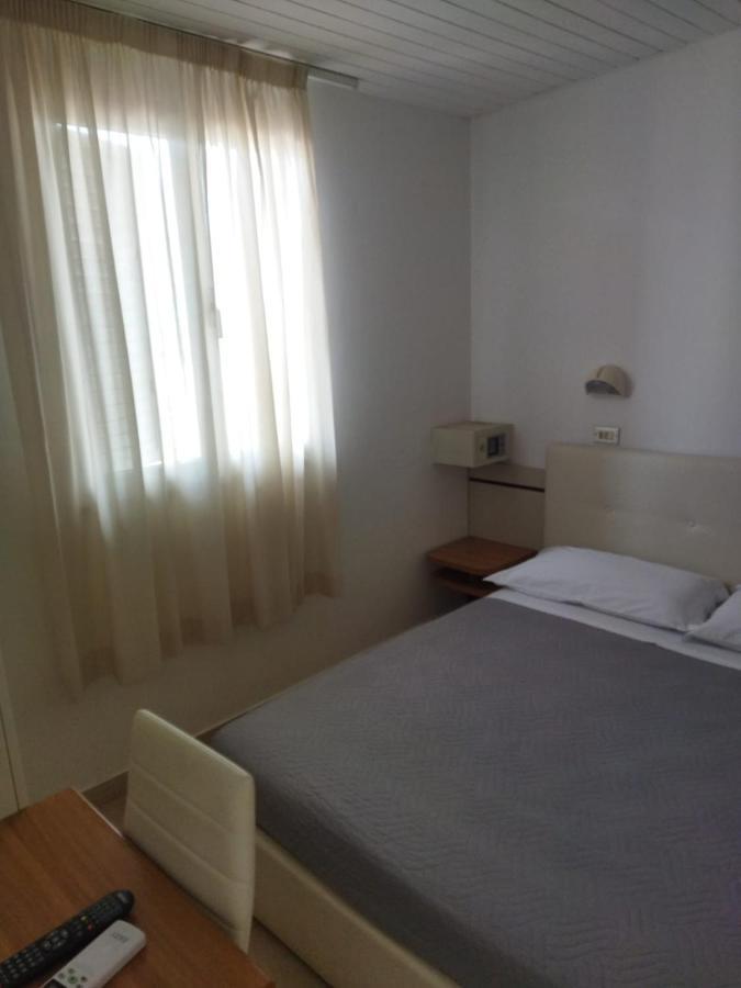Elsa Mima Milano Marittima Exterior foto